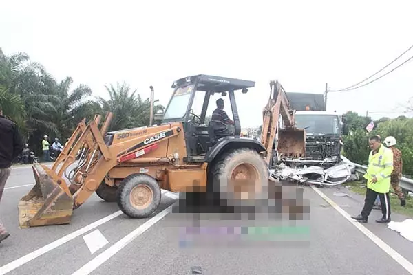 為養活3個子女,單親母親雨天趕路做工,撞羅厘送命