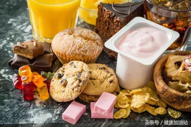 睡前餓了吃還是不吃?按這些方法吃不怕胖