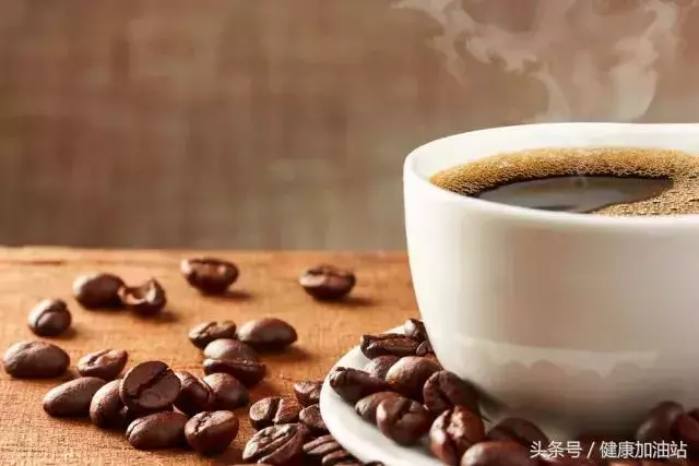 睡前餓了吃還是不吃?按這些方法吃不怕胖