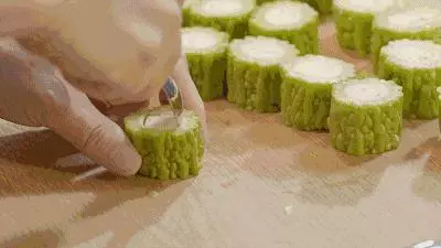 苦瓜茶和苦瓜汁營養價值高、身體吸收棒,但這類人群喝了很危險!