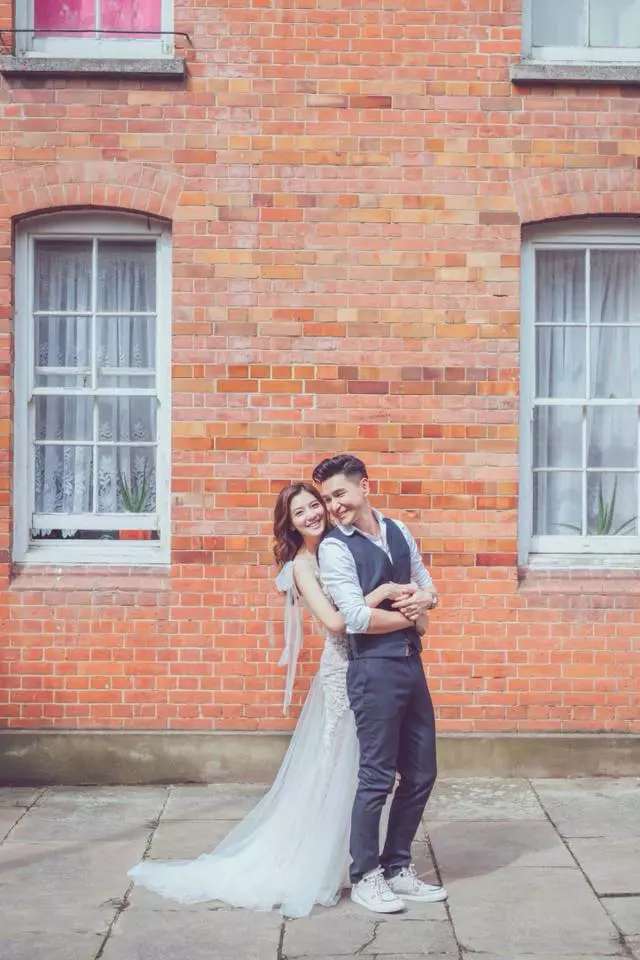 【又喜訊!】TVB又一視帝宣布結婚:「是時候用最大努力建立美滿的家~」10張婚紗照超唯美!準新娘每一張笑得好開懷!