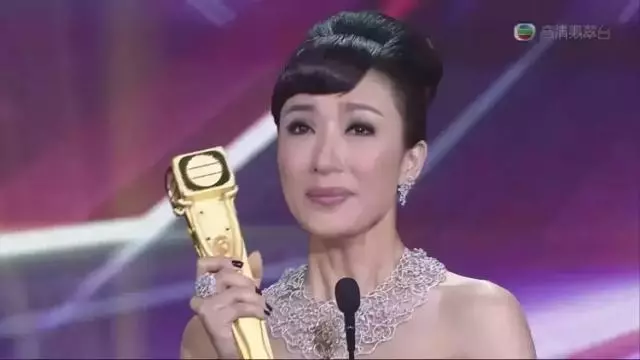 TVB當家花旦,苦苦造人2年無果!39歲回巢復出,再創經典~~~