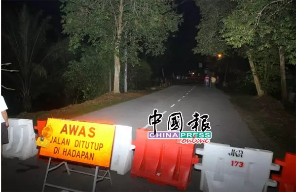吉州西嶺橋塌 摩哆墜河 2騎士斃命