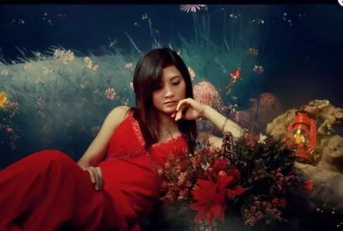 結婚當晚準備睡覺時,老公抱住我,他提一要求我怒提離婚