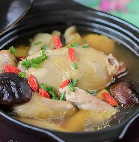 秋季氣候乾燥,推薦三道湯,營養美味又能補充水分