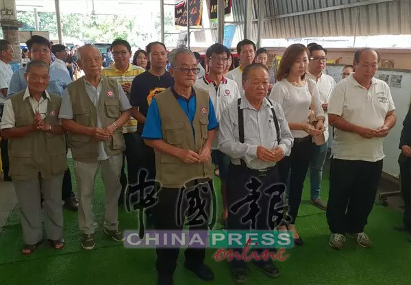 剖腹取女嬰 黃泉路上母女相伴 | 中國報 China Press