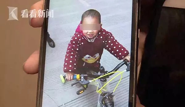 3歲男童33樓不幸墜亡家人:懷疑被人「丟」下樓