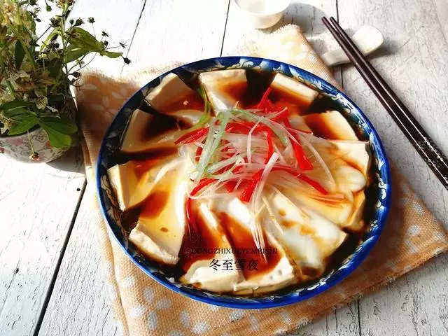 這是我特喜歡的一道豆腐的做法,又香又嫩還有營養,一學就會