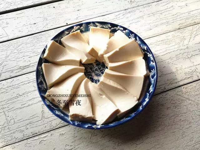 這是我特喜歡的一道豆腐的做法,又香又嫩還有營養,一學就會