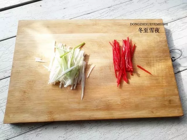 這是我特喜歡的一道豆腐的做法,又香又嫩還有營養,一學就會