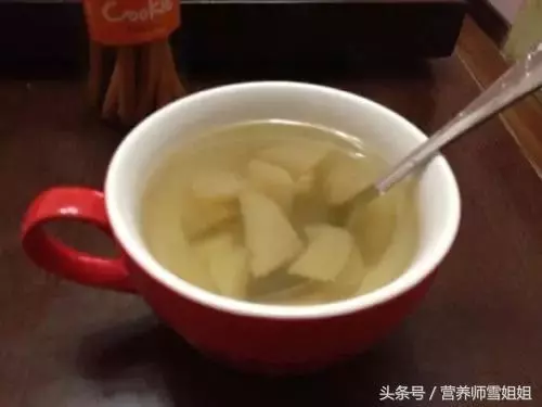 入秋後,出現6大症狀,說明體內毒素多,做好「5個字」,促排毒