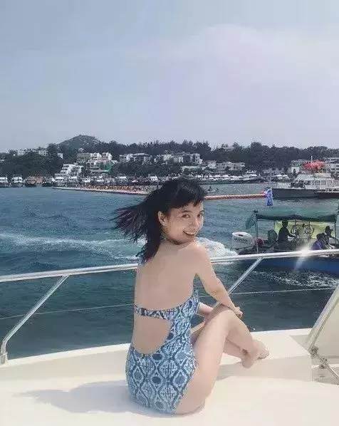 TVB小花成半億索爆人妻,憑《夸世代》一角再度備受關注~~~