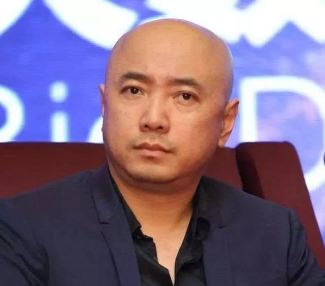 不滿章子怡點評,當場爭吵起來,章子怡直接丟筆翻臉!