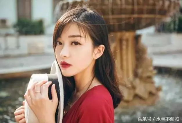 出軌丈夫對妻子說,是你堅持離婚的,將來想復婚時,必須跪下道歉