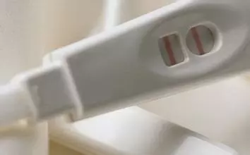 懷孕了要領證,發現,准公婆和前妻住在一起四年,我該怎麼辦