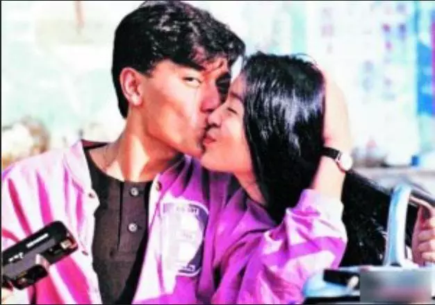 53歲喻可欣和52歲朱麗倩近照,差距巨大,網友:劉德華眼光真好!