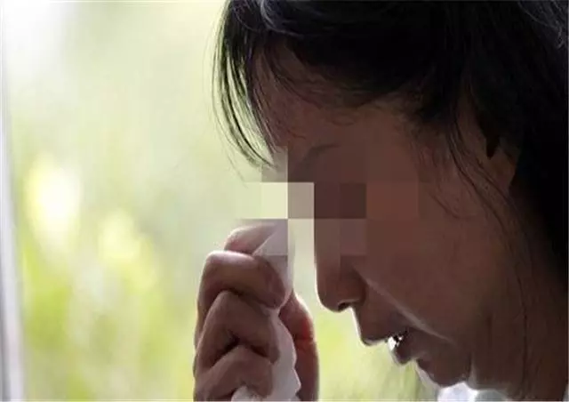 孩子走丟20年,丈夫拋棄她另娶妻子,女人絕望時兒子出現了