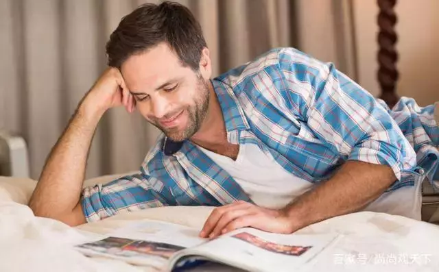 心理學:看書時,你喜歡用哪種坐姿?測出你的內在性格,超准! -