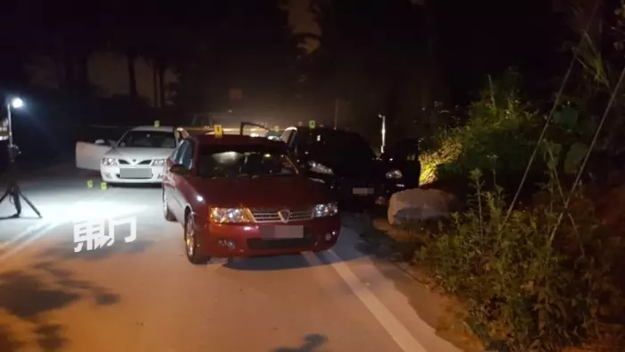 警匪凌晨追逐駁火 2私會黨惡徒遭擊斃 -