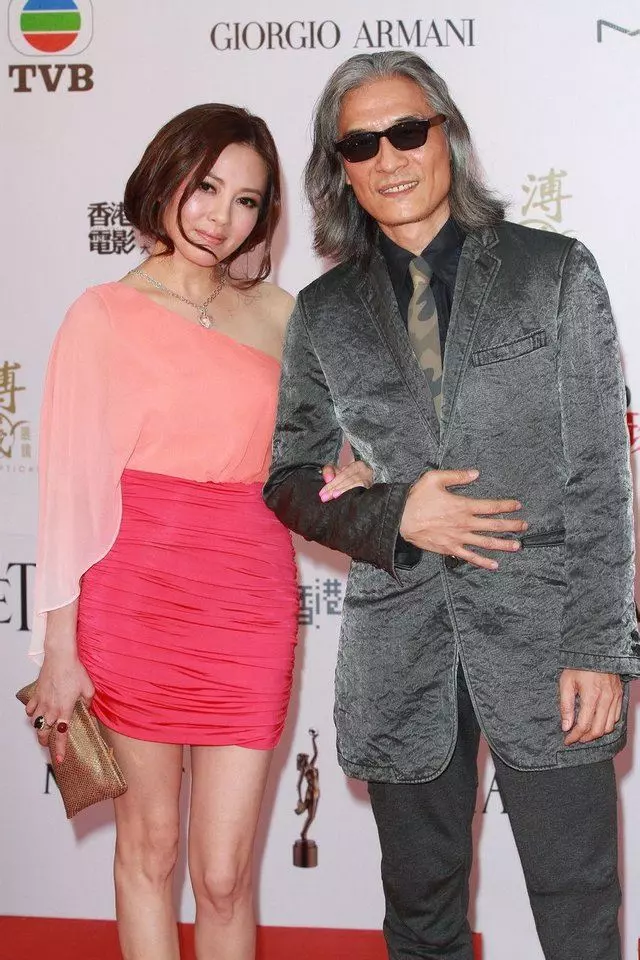 52歲李麗珍20歲女兒近照被拍到,竟然比媽咪還漂亮,怪不得被網友稱為「最美星二代」!