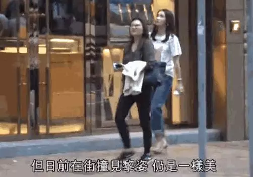 張智霖袁詠儀又去拜佛了,飛機上曬素顏照,靚靚哪裡像47歲的人?