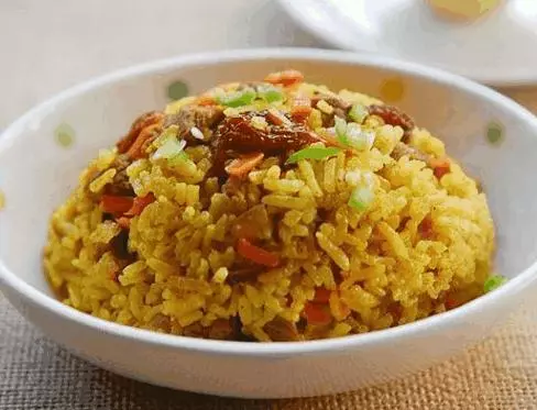 這樣做的咖喱牛肉飯, 滋味濃郁, 色澤誘人, 做法簡單, 還開胃!