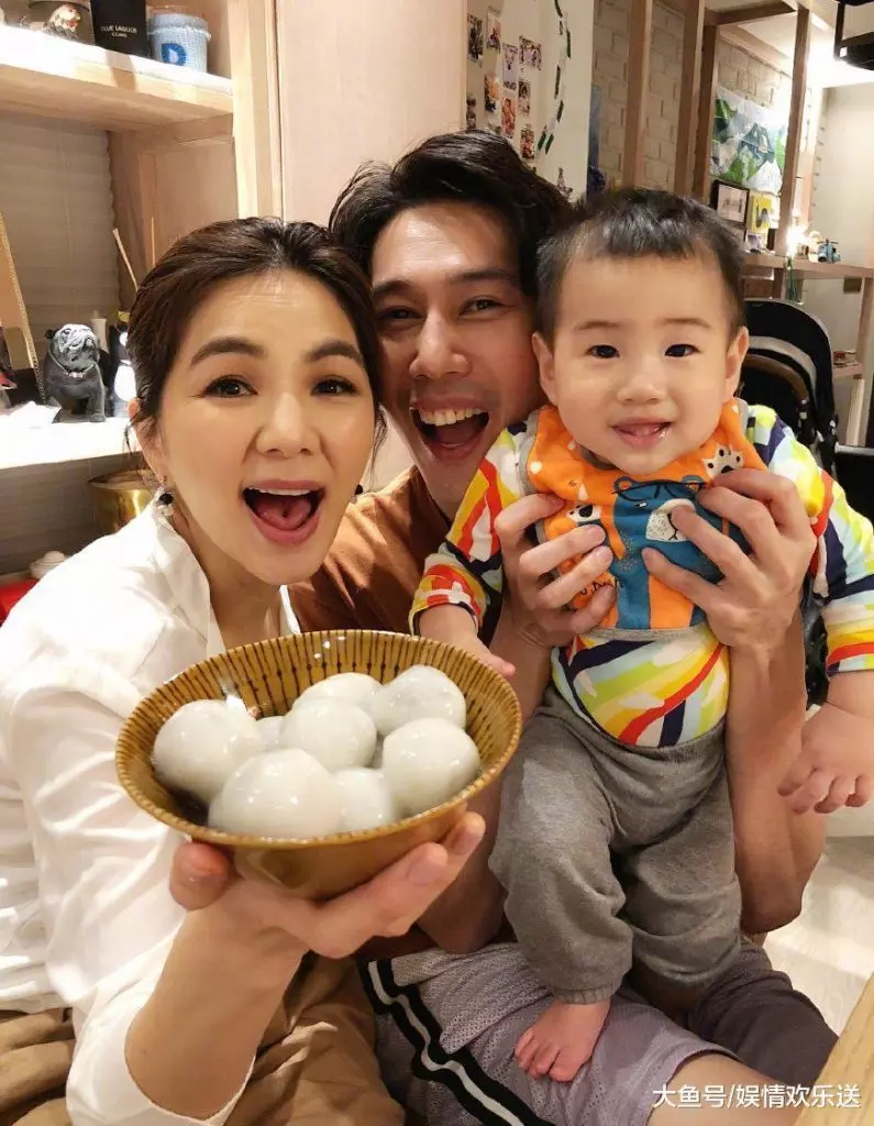 勁寶駕到!小歌王 + 家事小暖男?!真的太萌啦~