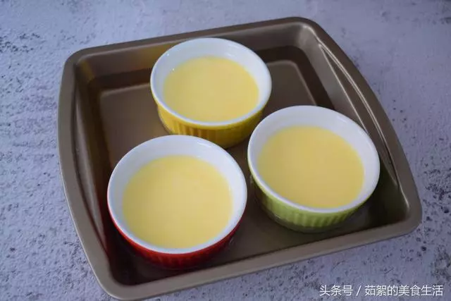 只要4種食材,就能輕鬆做出法式甜點,細膩柔滑,好吃到舔盤