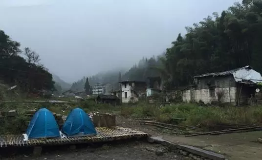 最恐怖邪門5大旅遊景點,無人敢去,被傳說成封門鬼村,令人震撼