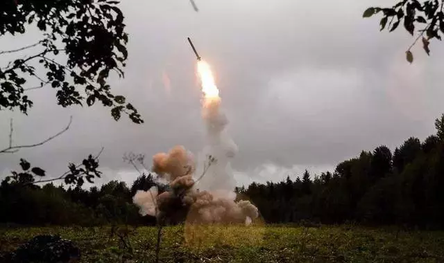 俄要動真格了!大規模飛彈空襲區域毗鄰美軍基地,美警告:別誤炸