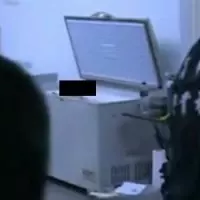 公德心啊!溜滑梯當曬被桿 棉被枕頭全都來
