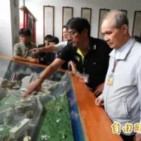 餐飲主題書展到竹縣 戴勝益讚客家料理