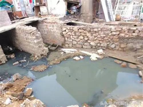 喝水的時候,一半開水一半冷水兌成溫水喝,對身體危害嗎?