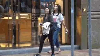 曾與鄭伊健合作一夜走紅,如今46歲的她像少女!網友:逆生長23年!