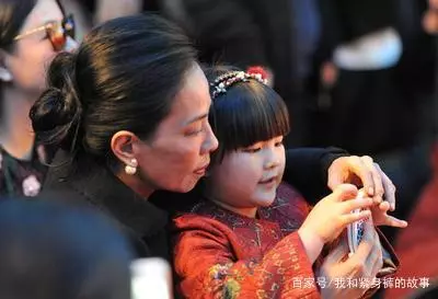 揪心!周潤發首談喪女之痛,曾因郭富城當面「炫耀」閨女一臉失落~~~