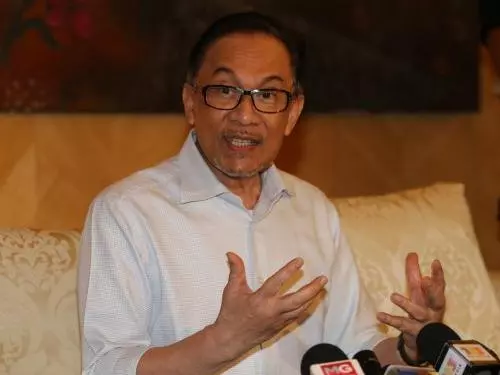 安華:敦馬比我更適合當首相