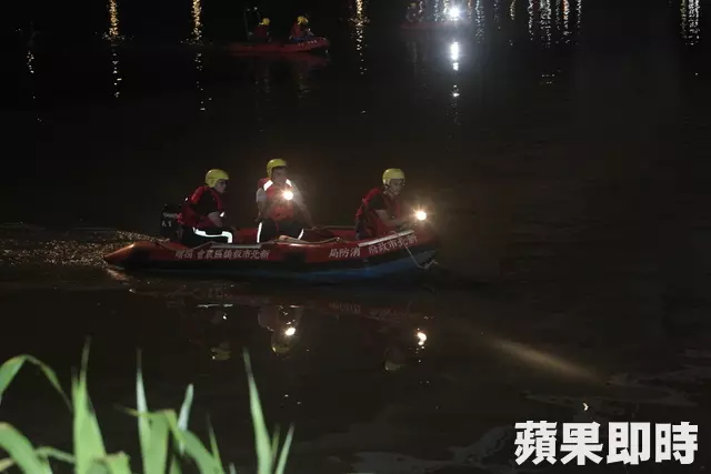 萬板橋目擊跳水 早上8時持續搜尋跳水者