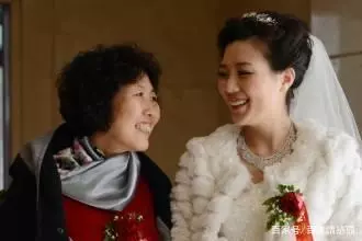 結婚時我的父母陪嫁一套房,新婚第三天看到滿地行李,我笑出了聲