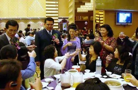 娘家房子拆遷, 一分沒給女兒, 五年後, 父母找上門, 女兒笑了