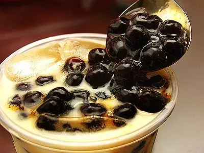 【太可怕了!】臺灣爆紅『黑糖珍珠奶茶』驚傳90%是假的!多吃會致癌和中毒!