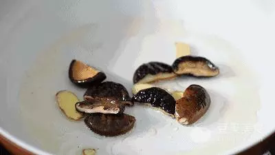香菇素燒栗子 的詳細做法~