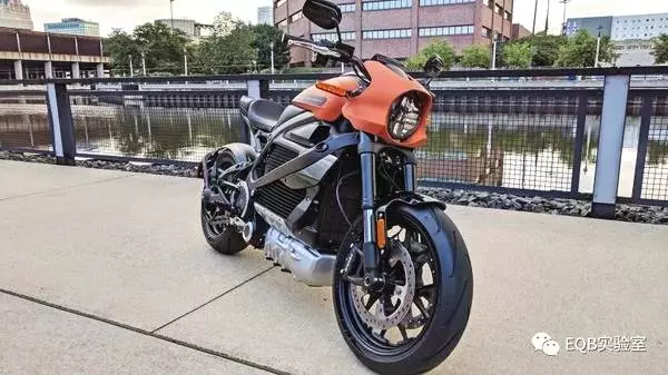 你們可還記得之前小編跟你們聊過的摩托車品牌哈雷?