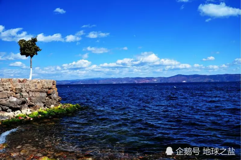 我國最詭異的湖泊,湖水清澈得可以喝,水下竟暗藏千年神秘古城!