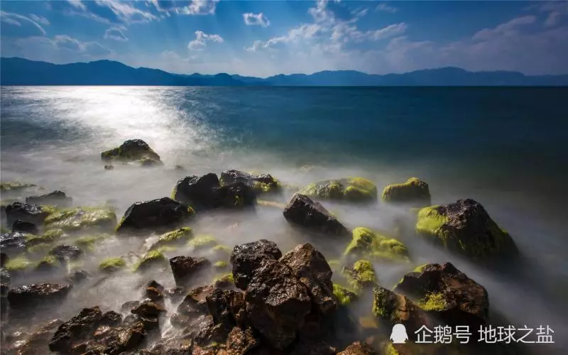 我國最詭異的湖泊,湖水清澈得可以喝,水下竟暗藏千年神秘古城!