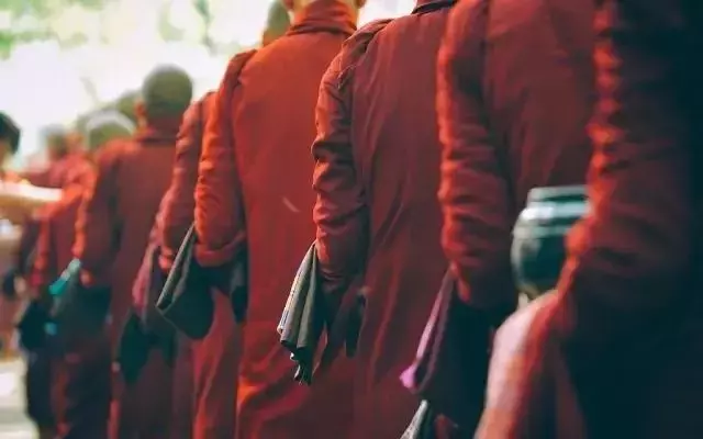 管自己,是佛;管別人,是魔