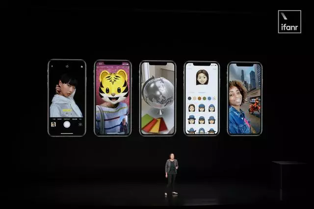 蘋果發布會全記錄:雙卡雙待 iPhone 贊爆,頂配售價破萬再創新高