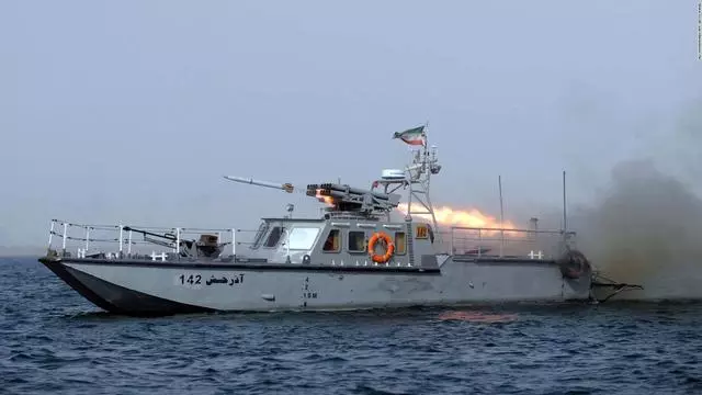 為開戰做準備?美英大批軍艦上門挑釁!伊朗動員軍隊「震懾敵人」