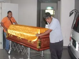 最新轟動 ! 華裔父子相約雲頂酒店自殺 父死兒臨陣退縮