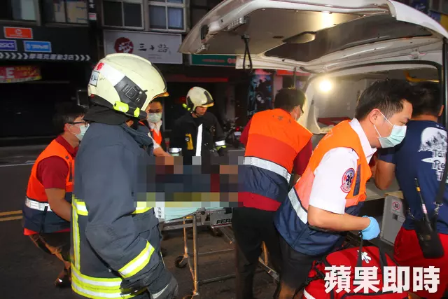 貨車駕駛遭尾門夾住 悚!被夾吊20分鐘身亡 -