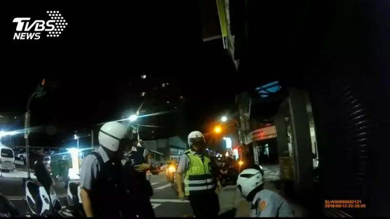 沿途襲胸!6小時19人受害 警圍捕逮狼